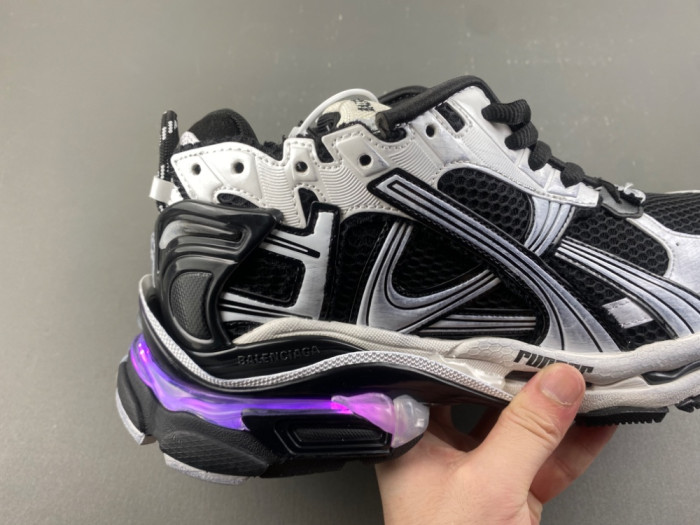 (LED) BL RUNNER SNEAKERS WRNLD-0120