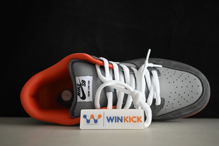 nike sb dunk low staple nyc pigeon 304292-011