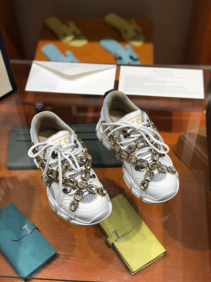 gui sneaker 21121401